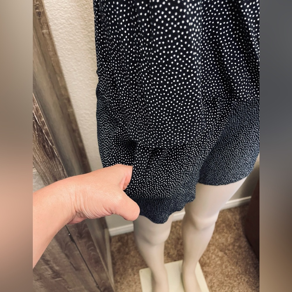 Loft Black White Polka Dot Open Back Romper Sz M Sleeveless Scoop Neck Pockets - Picture 4 of 16